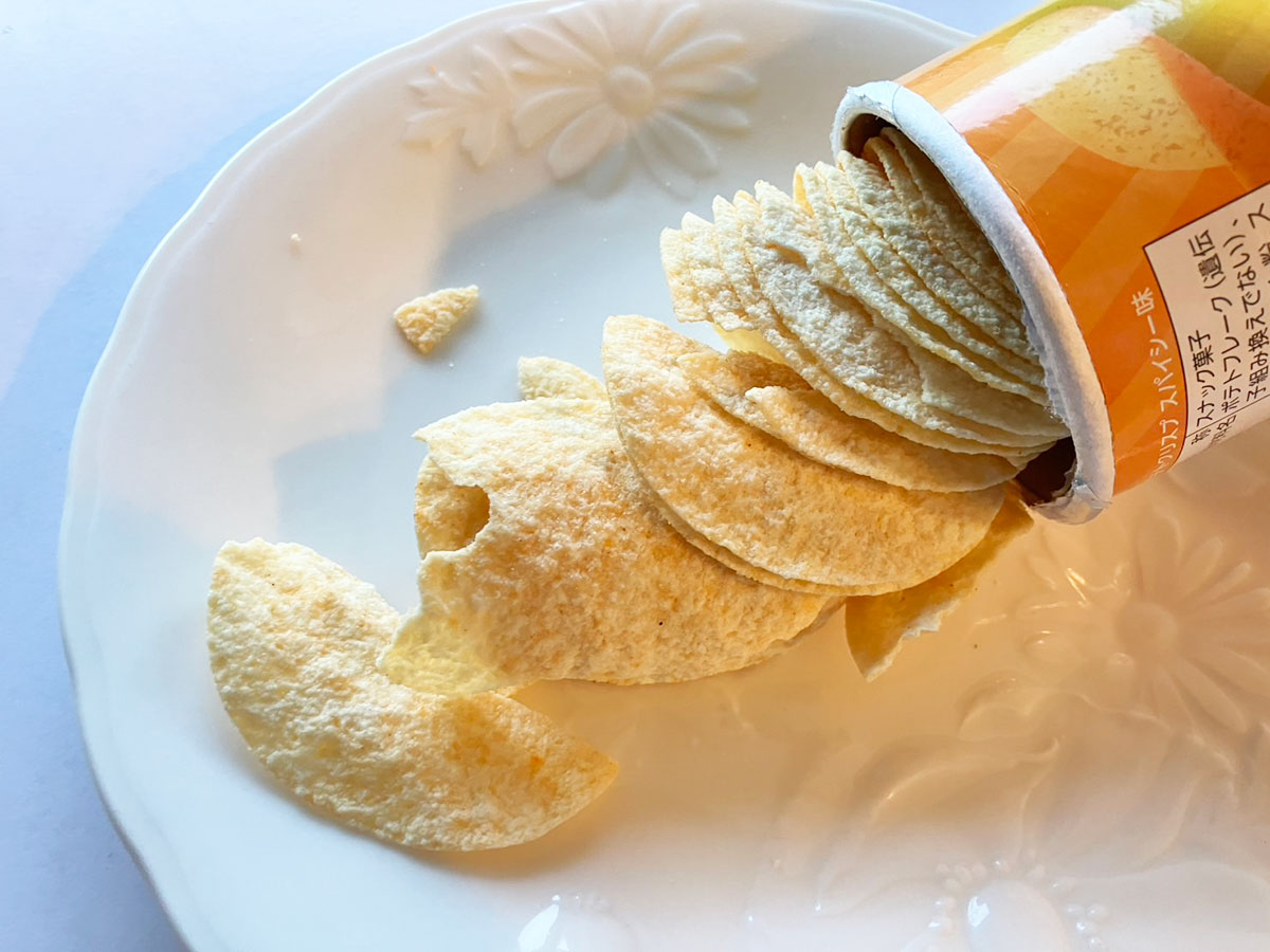 【ロピア】160円「大容量ポテチ」全4種を実食！　スパイシー味とバーベキュー味がうまい！の画像13