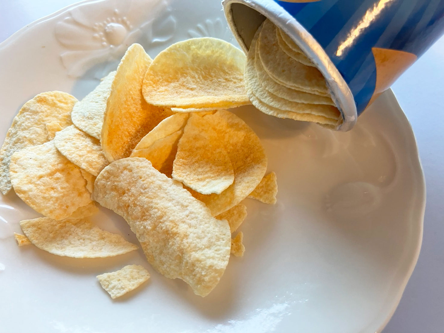 【ロピア】160円「大容量ポテチ」全4種を実食！　スパイシー味とバーベキュー味がうまい！の画像5