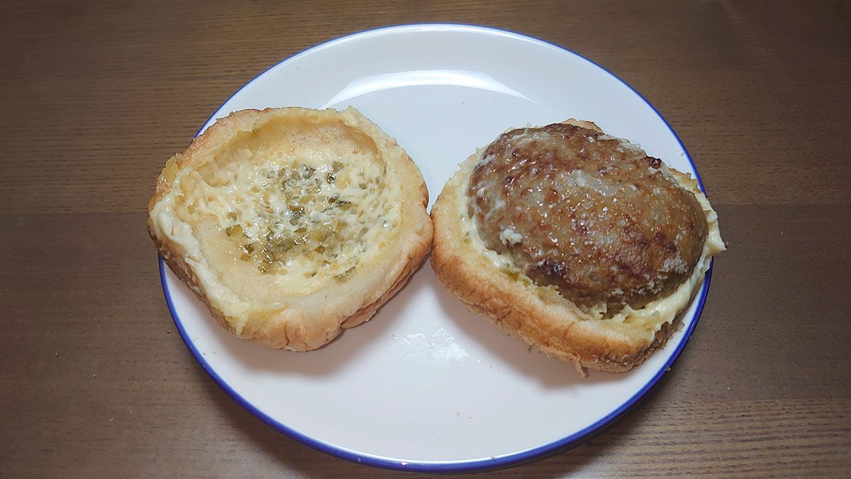 【自販機グルメ】埼玉「テラバーガー」2号店も登場！　390円「肉厚ジューシーなパテ」に驚がく！の画像16
