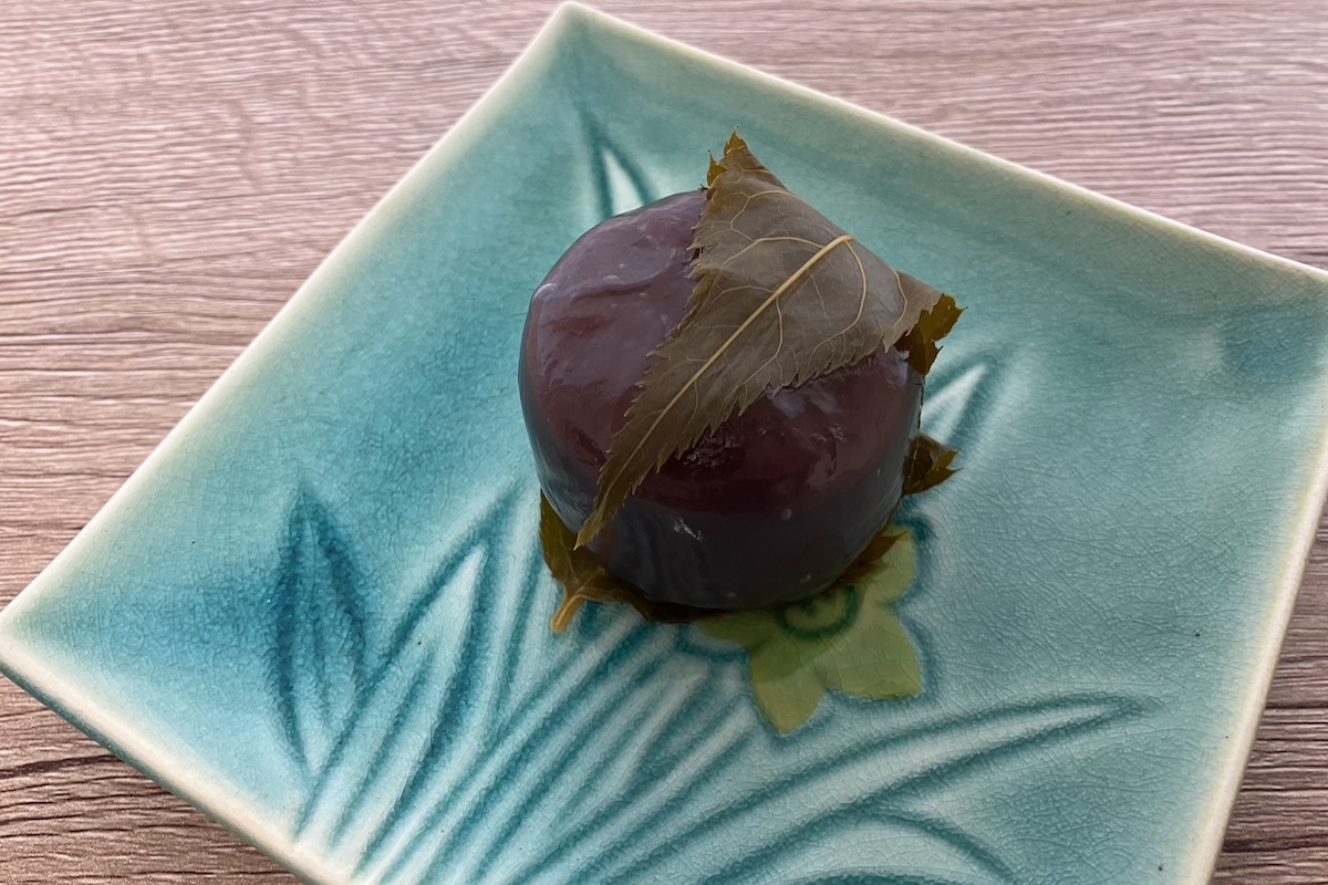 【シャトレーゼ】新作140円「くず桜こし餡」絶妙な甘さにうっとり……今だけの数量限定の画像5