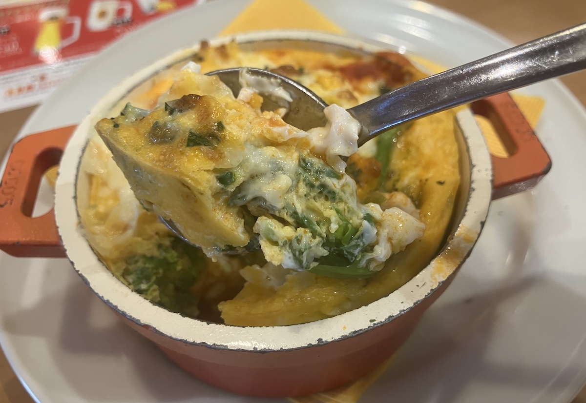【ココス】新作495円「ココットオムレツ」が幸せの味！　菜の花とチーズに癒やされるの画像3