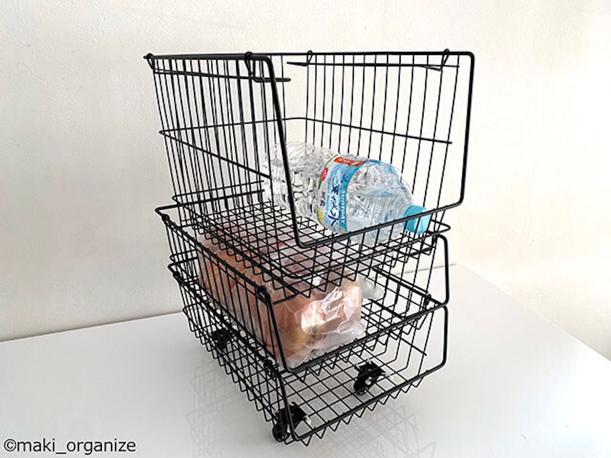 ダイソー「ワイヤーバスケット」活用アイデア6選！　たった800円でデッドスペースやランドリー用品がスッキリの画像10