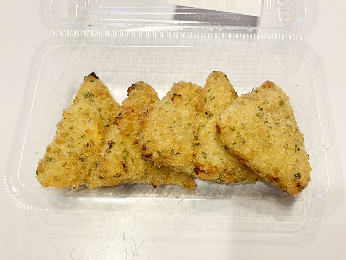 【ロピア】新作「三角チーズポテトフライ」青のり風味がおいしい！　5個入り200円以下のびっくり価格の画像4