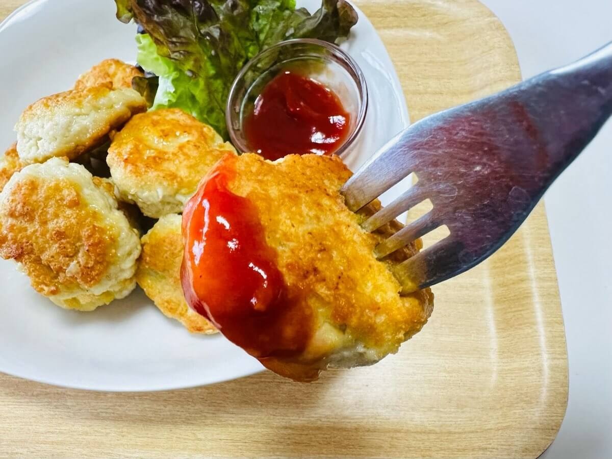 子どもの「おなかすいたぁ」から10分で完成、【秒でなくなるチキンナゲット】レシピがスゴい！の画像6