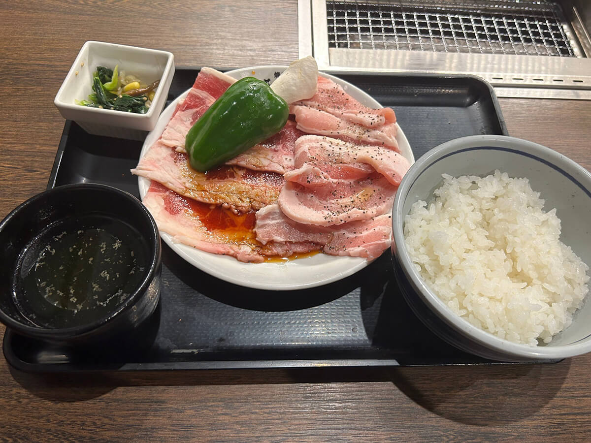 【焼肉ランチ】牛角1,078円メニューの内容は？　安楽亭、焼肉きんぐなど12品食べてみた！の画像74