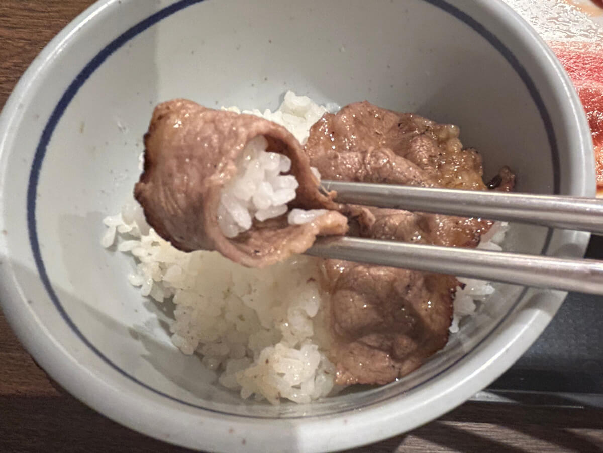 【焼肉ランチ】牛角1,078円メニューの内容は？　安楽亭、焼肉きんぐなど12品食べてみた！の画像79