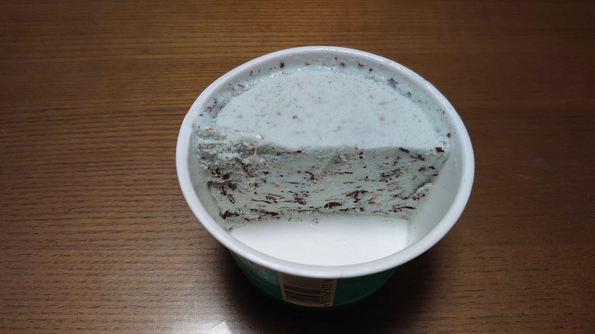 【シャトレーゼ】季節限定86円「チョコバッキー」の味わいは？　「チョコミント」アイス4種おすすめランキング　の画像12