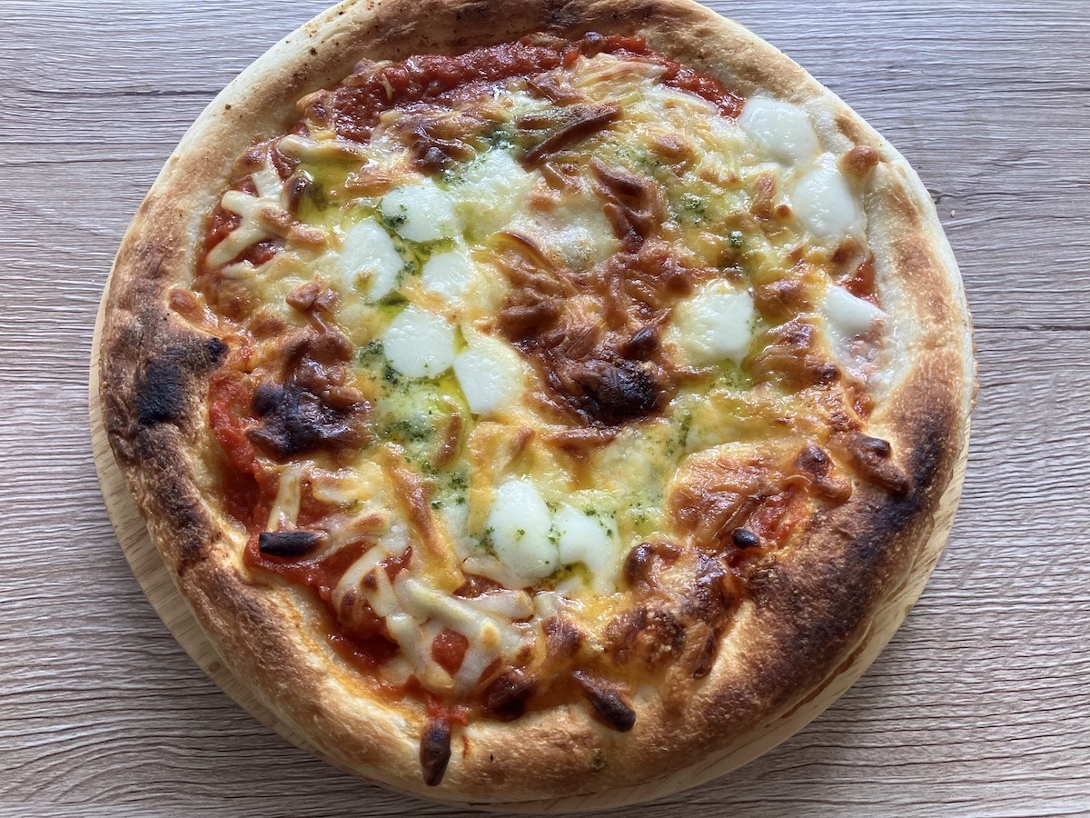 【ドラッグコスモス】368円「4種チーズのマルゲリータ」、フレッシュなトマトにびっくり！　面倒な手間カットが助かる　の画像5
