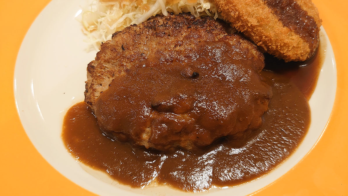 【ジョナサン】日替わりランチ「火曜メニュー」を実食！　デミグラスソースが本格的で絶品！の画像9