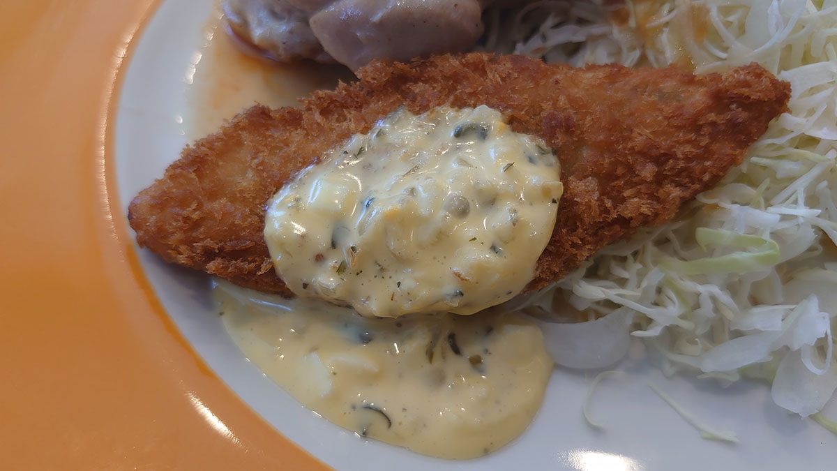 【ジョナサン】日替わりランチ「水曜メニュー」を実食！　白身魚フライのタルタルソースが独特!?の画像11