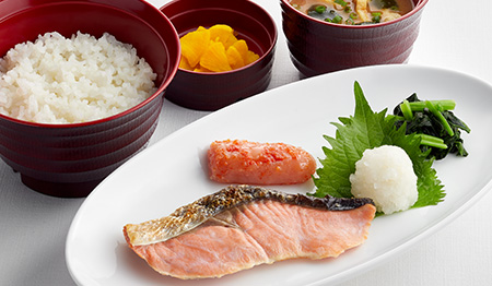 【ジョイフル】328円〜「モーニング」全4種をジャッジ！　栄養士が「明太子と焼き鮭朝食」を選ぶワケの画像2