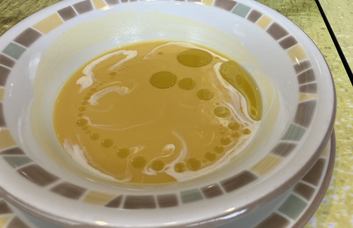 【サイゼリヤ】180円の復活メニュー食べたら、コスパ◎だった！　「冷たいパンプキンスープ」見た目以上のワケの画像5