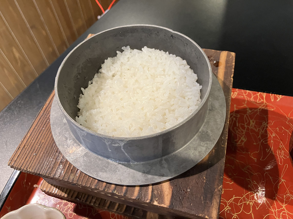 980円焼肉ランチ【肉のよいち】、肉3種にTKGと肉茶漬けまで！　急成長チェーンの実力にビックリの画像9