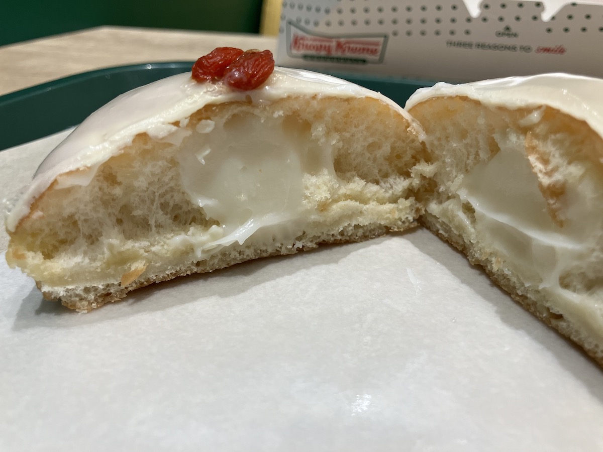 出店増加【クリスピー・クリーム・ドーナツ】期間限定378円「杏仁豆腐」が最高！　濃厚な杏仁クリームが絶品！の画像4