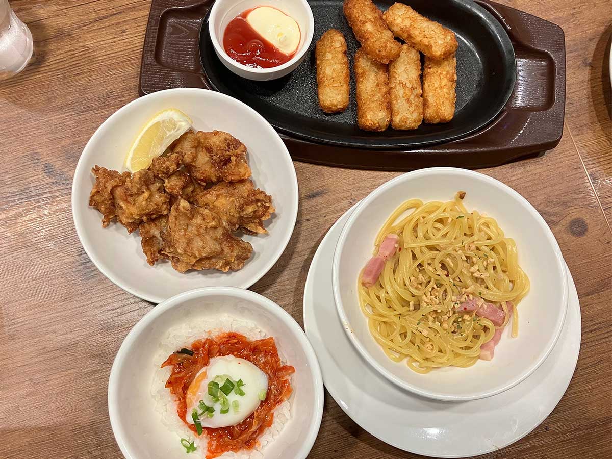 【ガスト】約1360円で超神コスパ！ 「酒＋W炭水化物＋W揚げ物」お得セットは“チートデイ”にベストな選択の画像5