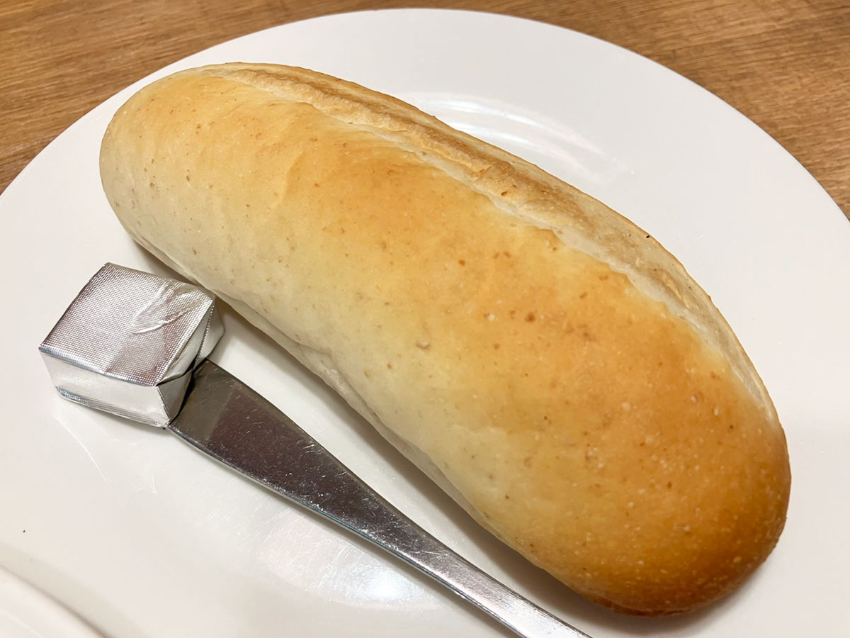 【ガスト】の「ソフトフランスパン」ってこんなにおいしいの!?　日替わりランチ「金曜メニュー」実食の画像1