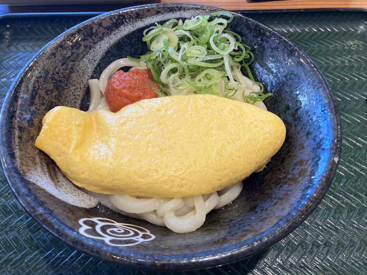 オーダーすると店員ざわつく！　【はなまるうどん】820円「3日間限定うどん」その正体は？の画像2