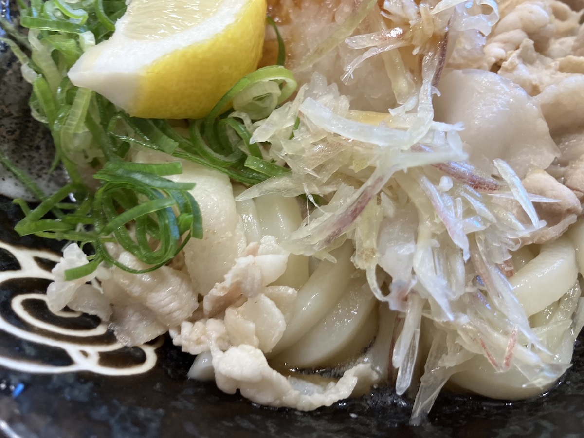 「丸亀製麺」派がぶっとんだ！　【はなまるうどん】720円「豚しゃぶ」食べたら、大反省したワケの画像4