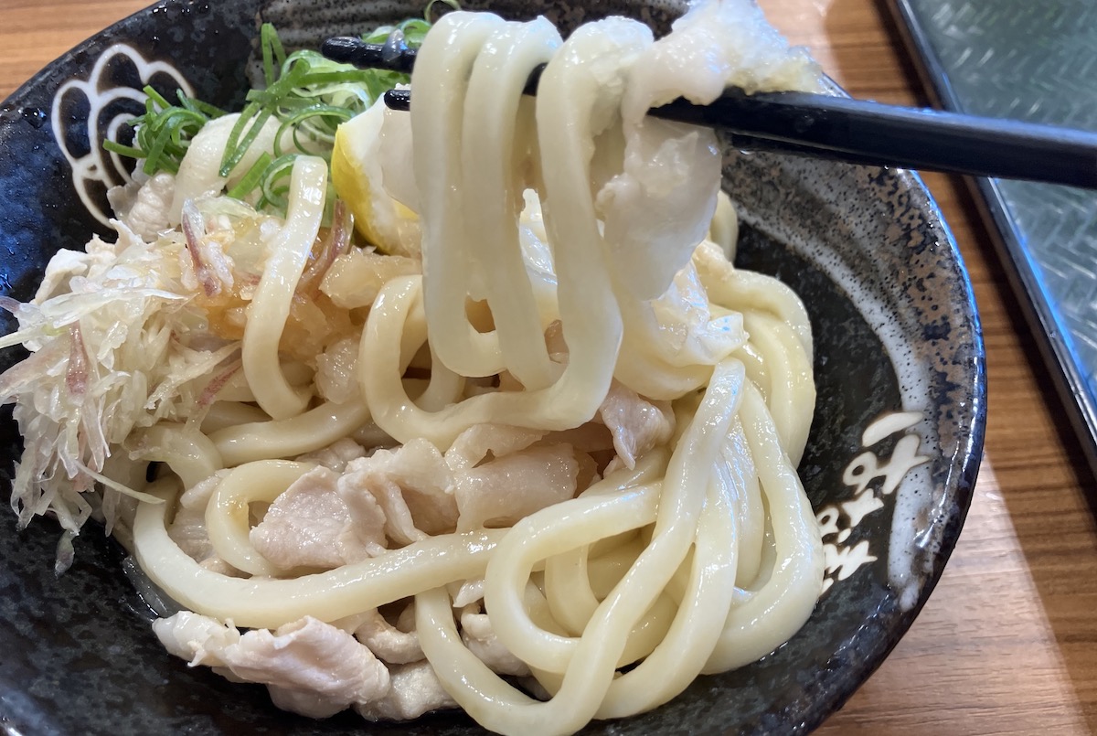 「丸亀製麺」派がぶっとんだ！　【はなまるうどん】720円「豚しゃぶ」食べたら、大反省したワケの画像7
