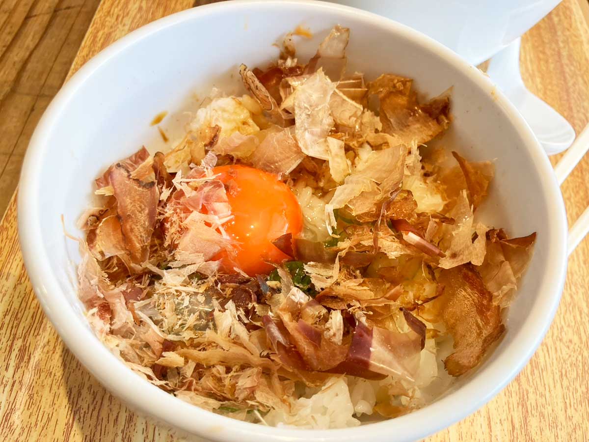 関東でジワジワ拡大【らぁ麺 はやし田】950円「鶏白湯ラーメン」とにかく濃い！　食べて納得「ファンになる」ワケの画像10