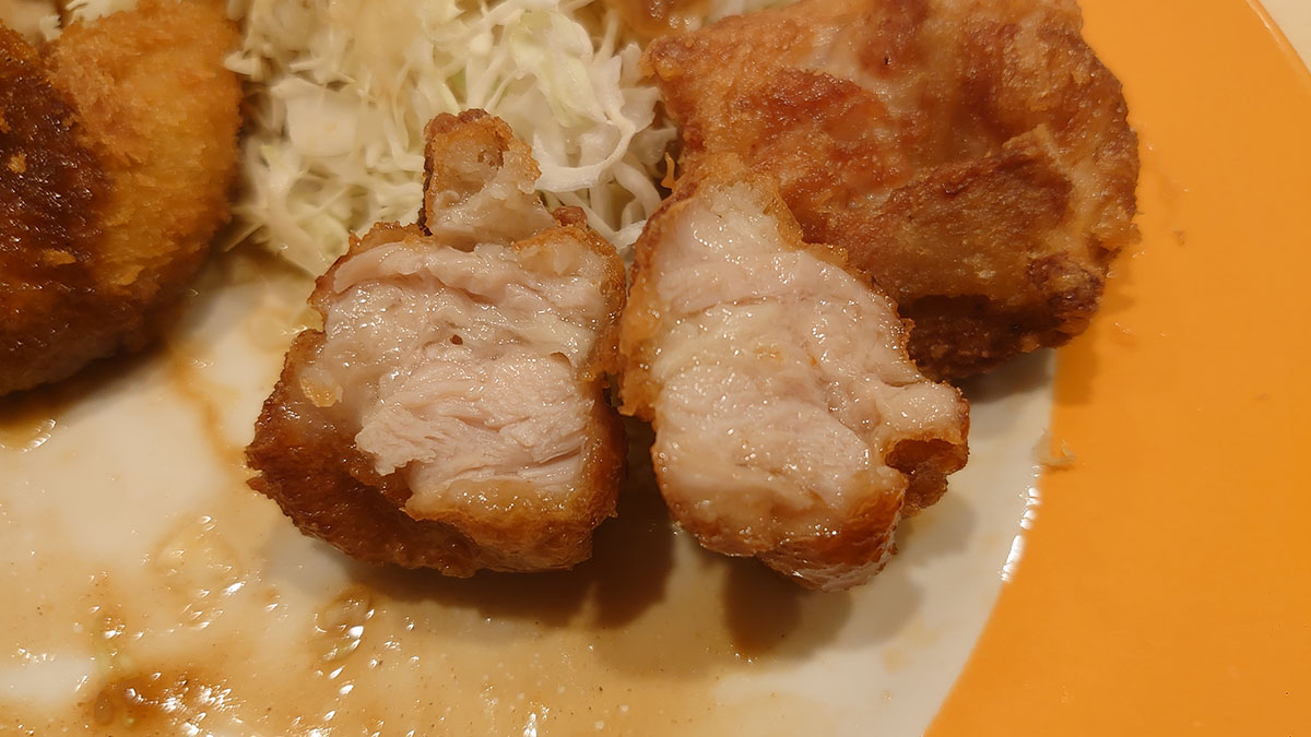 【ジョナサン】日替わりランチ「金曜メニュー」を実食！　グリルチキンがご飯のお供に最適！の画像16