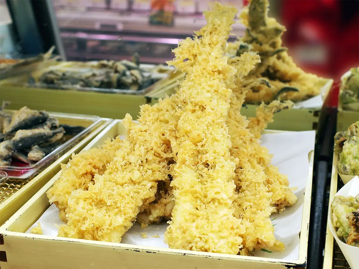 【角上魚類】ビッグな400円「穴子天」など人気ネタから日替わりネタも！　「天ぷらフェア」8月8日まで開催の画像3