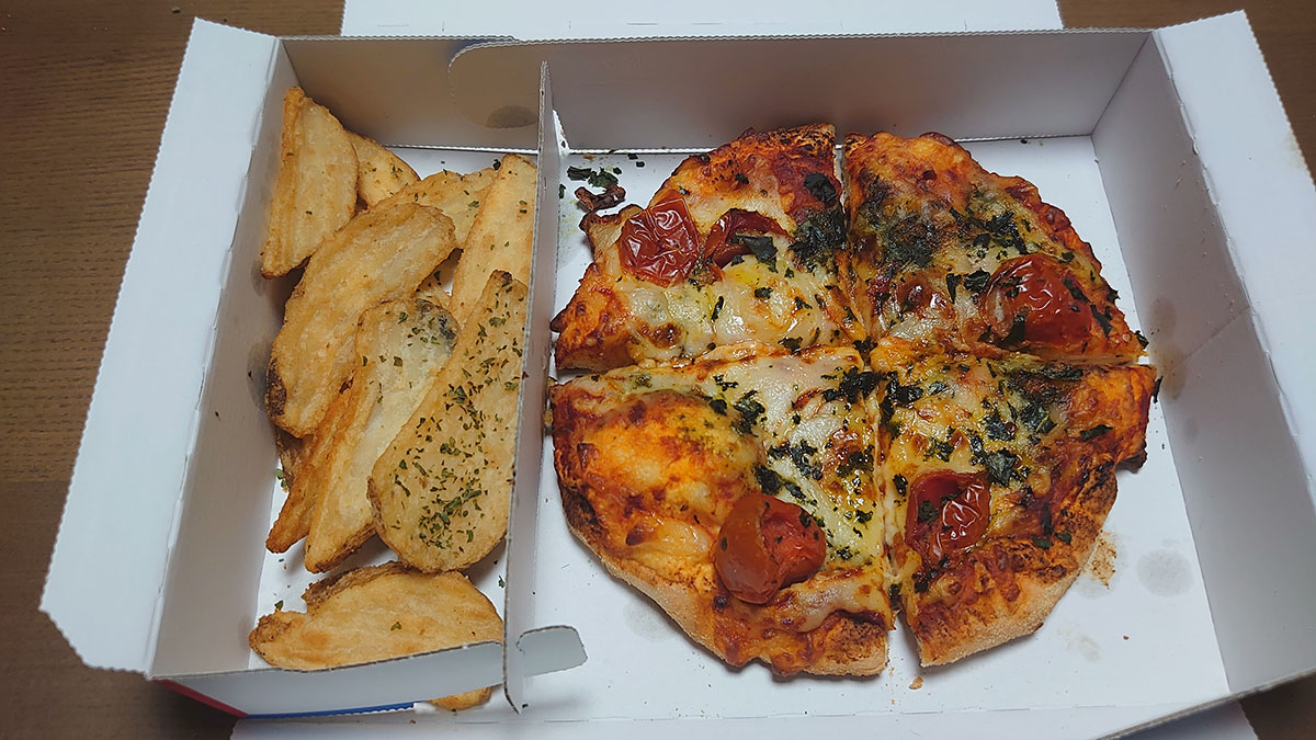 【ドミノ】と【ヤオコー】900円以下「マルゲリータ」ホールピザ食べ比べ！　コスパ◎で満足度が高いのは？の画像6