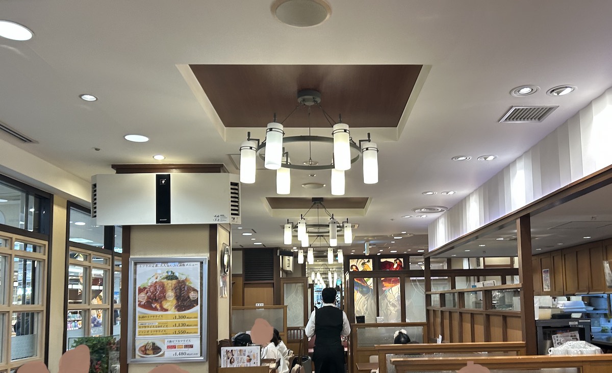 【心斎橋ミツヤ】大阪を代表する喫茶店！　モーニングで満員御礼、「めっちゃでかい！」その内容は？の画像2