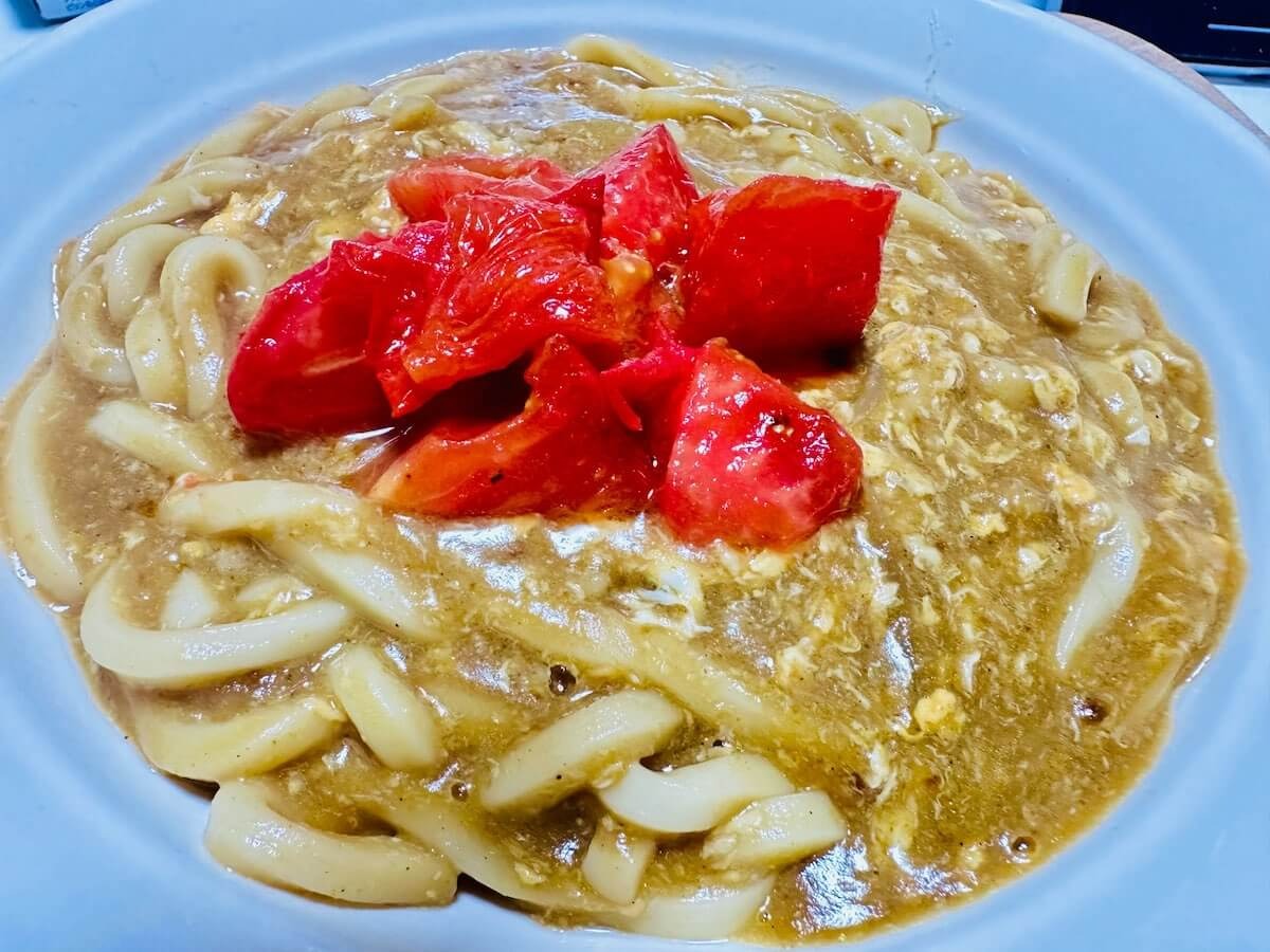 13万人の保存レシピ【中毒トマたまカレーうどん】作ったら、見た目地味でも味に感動！の画像6