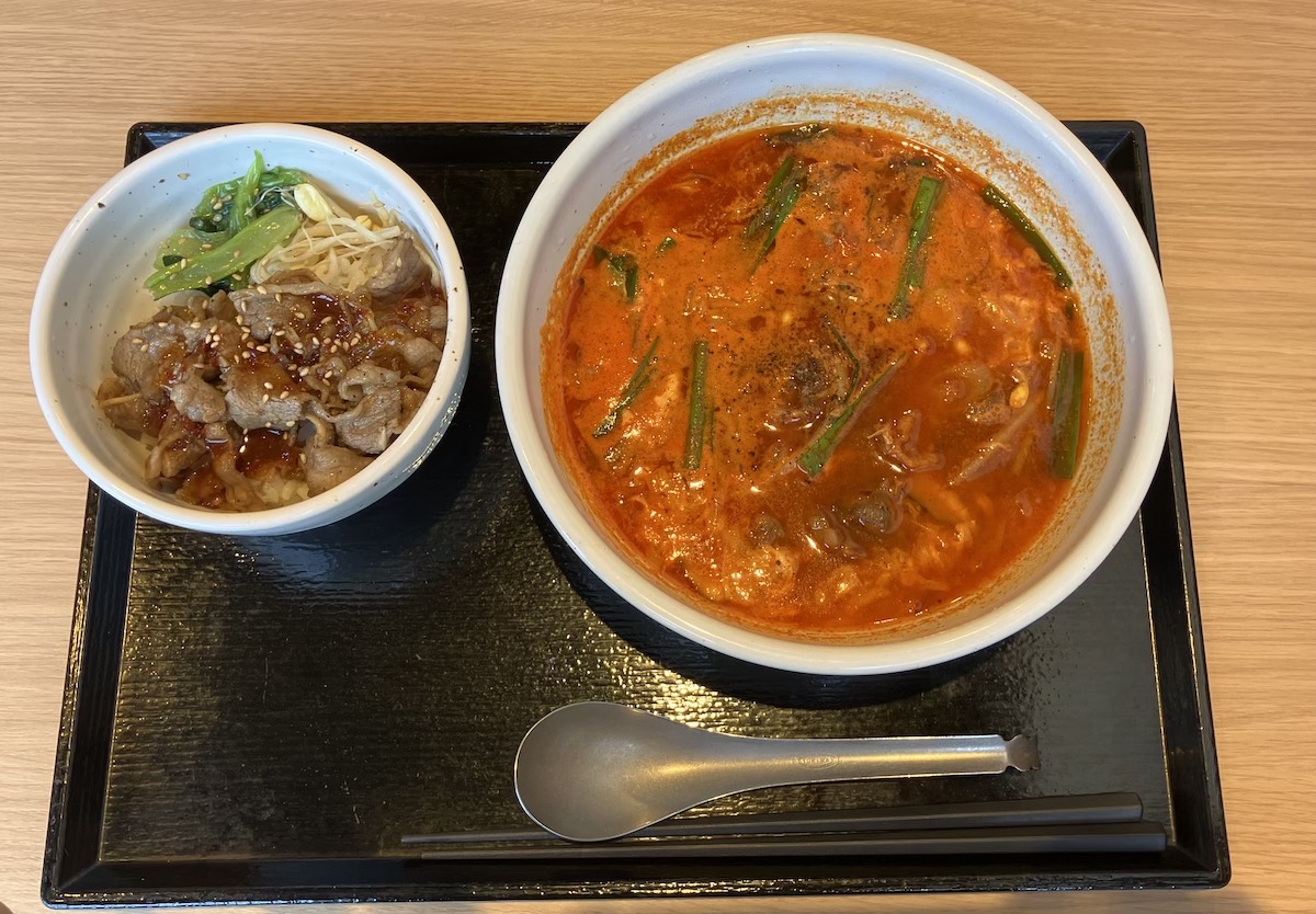 「焼肉きんぐ」の新業態【焼きたてのカルビ】、950円でこのボリューム！　リピ確定で「もう焼肉屋いらない」！の画像8