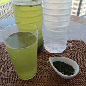 mizudasiryokucha