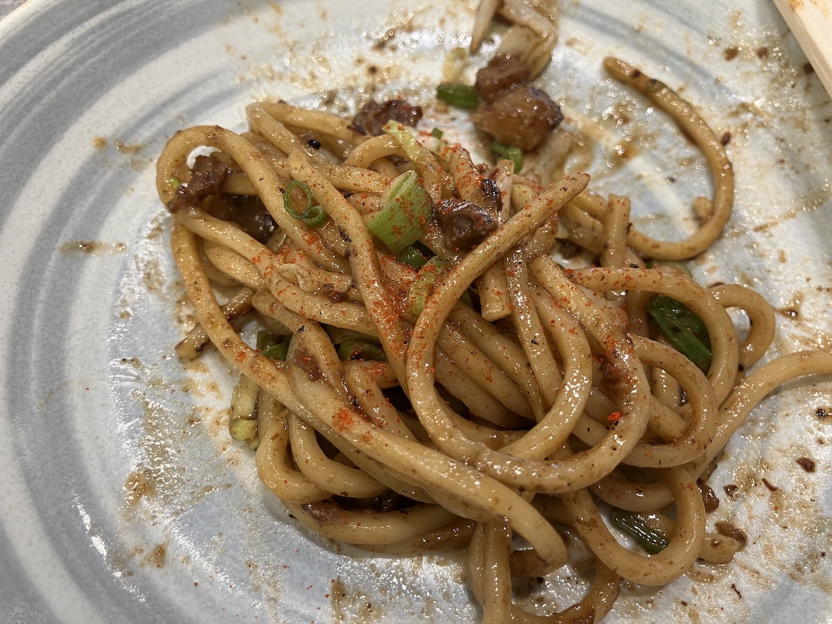 「丸亀製麺」の焼きそば専門店【長田本庄軒】とは？　792円「ぼっかけ焼きそば」がすごかった！の画像15