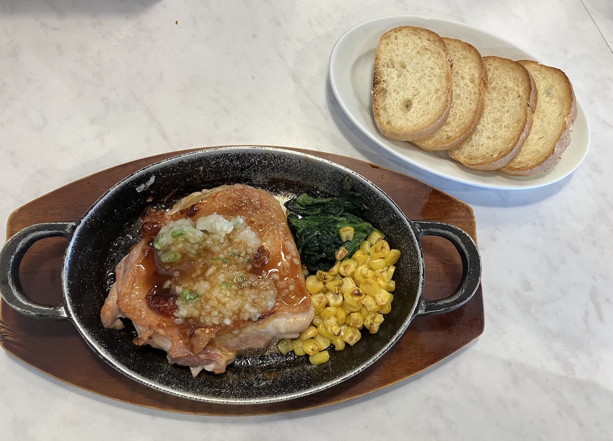 「サイゼリヤそっくり！」【オリーブの丘】869円「若鶏のディアボラ風」激似ランチ、食べたら驚がく！　の画像4