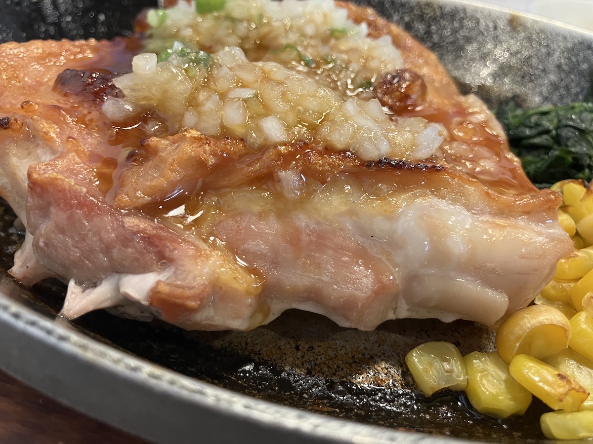 「サイゼリヤそっくり！」【オリーブの丘】869円「若鶏のディアボラ風」激似ランチ、食べたら驚がく！　の画像6