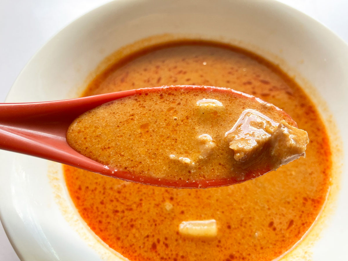 人気1位【西友】の味は？　200円台「マッサマンカレー」実食比較、【トップバリュ】は海老感強め！の画像9