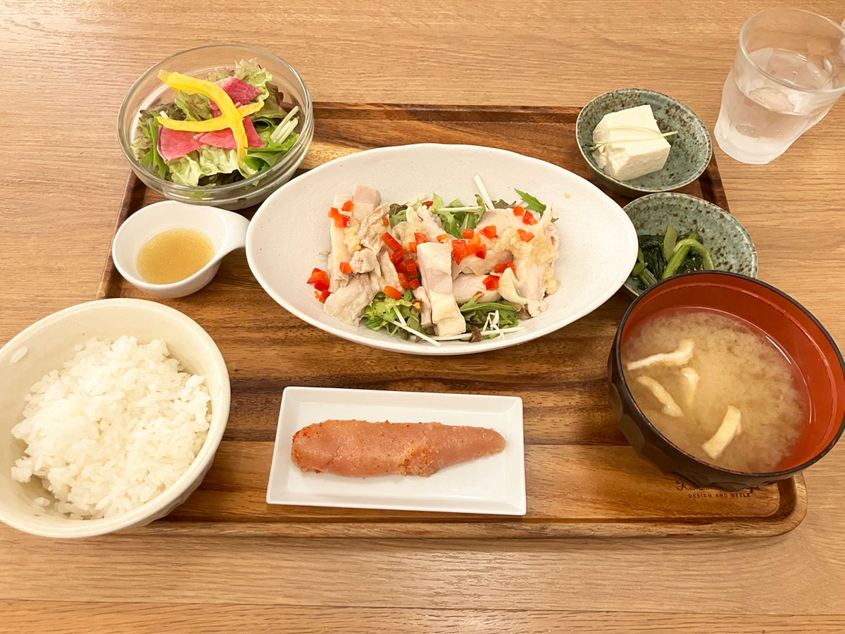 食べ放題【やまや食堂】「1,750円定食」おいしすぎて中年女性でも3杯いった！　明太子に感じたプレッシャーとは？　の画像6