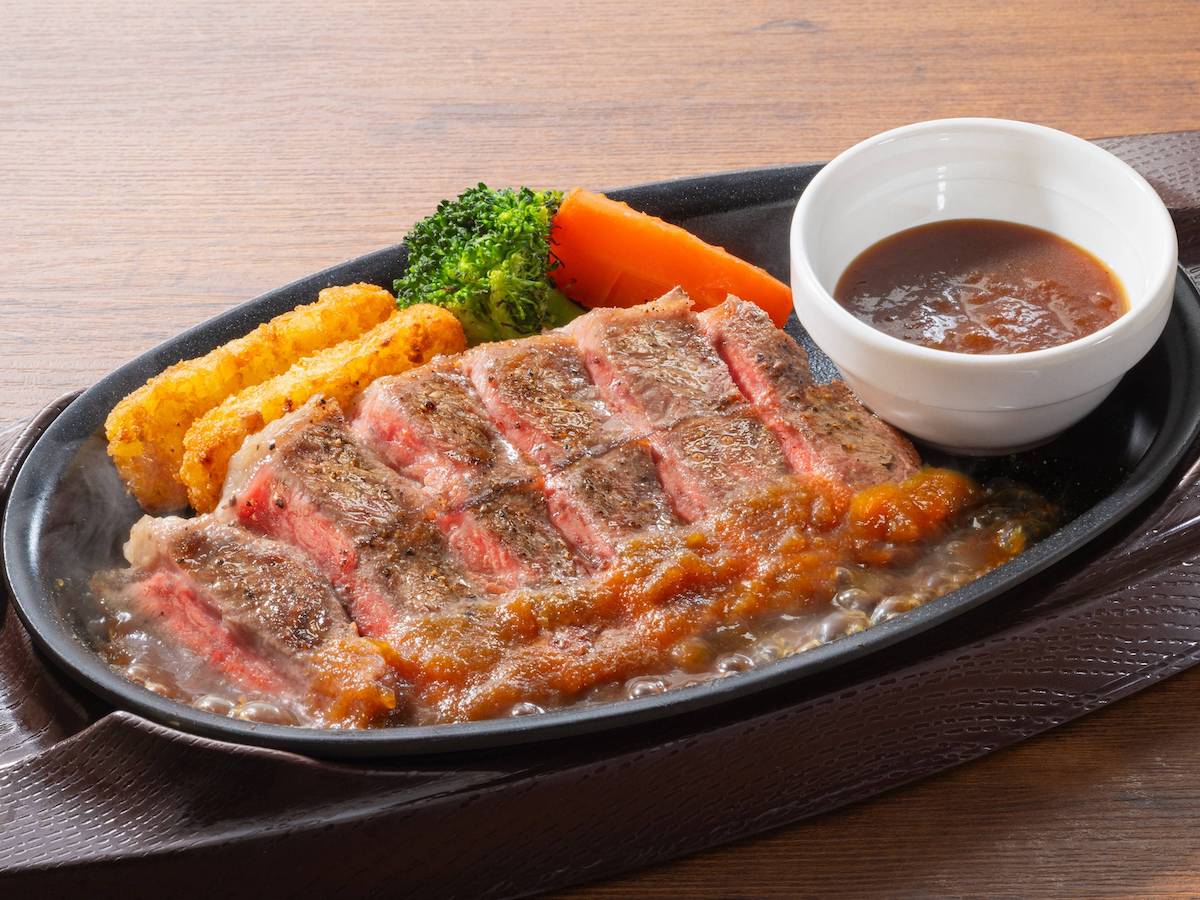 【ガスト】549円〜新登場「モンブラン」デザート3品のラインアップは？肉メニュー6品も登場の画像3