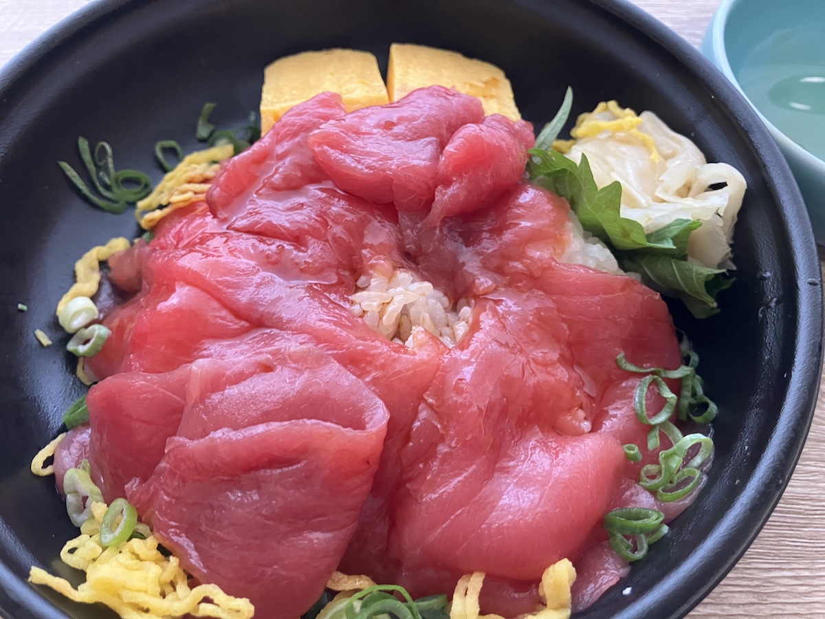 全国1位の“お魚”スーパー【ビッグヨーサン】1058円「本マグロ丼」が「角上魚類超えちゃってる！」の画像11