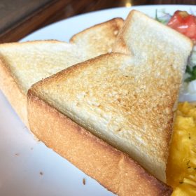 bikkuridonky-morning_plate-12-20250916