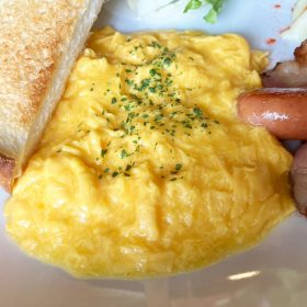 bikkuridonky-morning_plate-8-20250916