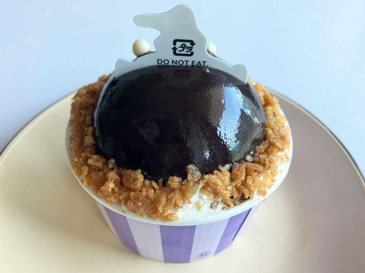 「黒ネコの中に隠れてる！」【シャトレーゼ】464円「ハロウィン限定ケーキ」、食べたら“中身”にびっくり！の画像8