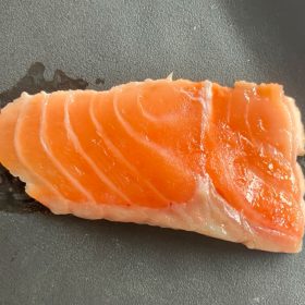 kakujougyorui-aburi_cheese_sushi-4-20250910