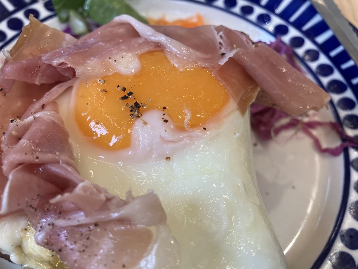 プリンでおなじみ【パステル】989円「悶絶モーニング」とは？「デカくて甘くて、しょっぱくて最高！」の画像5