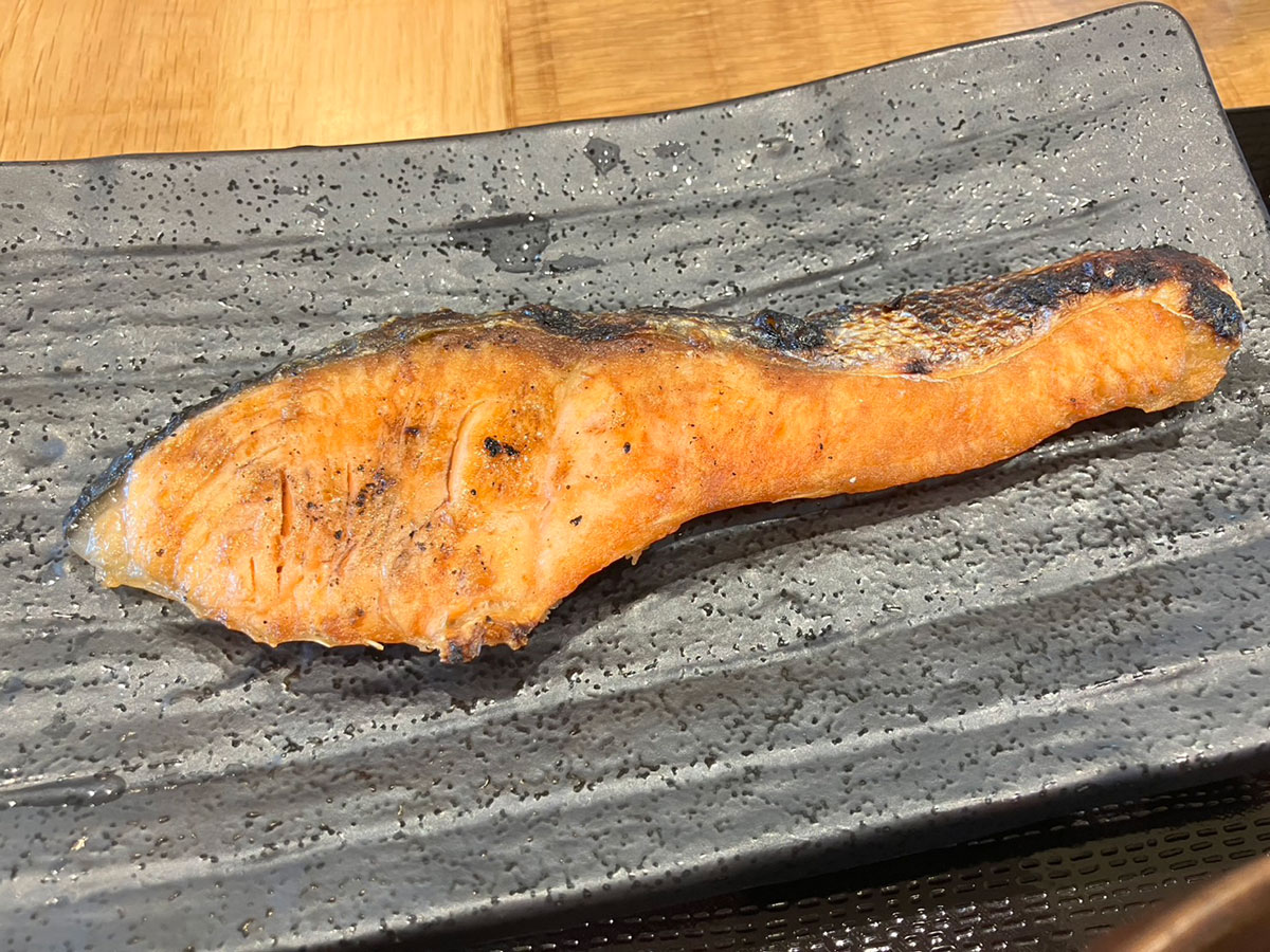 究極の「こういうのでいいんだよ」！【しんぱち食堂】594円「銀じゃけ朝定食」なんでこんなにおいしいの？の画像10