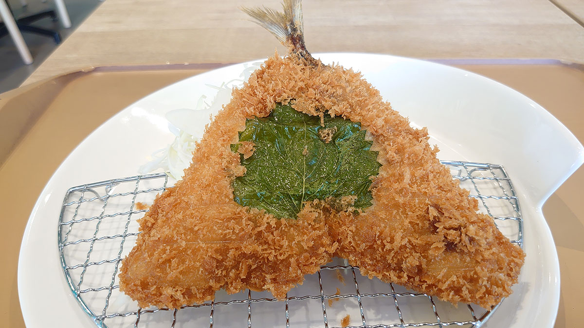 「400円とは思えない完成度!」【ヤオコー】店内カフェの「あじフライ定食」が「まさに絶品」!!の画像10