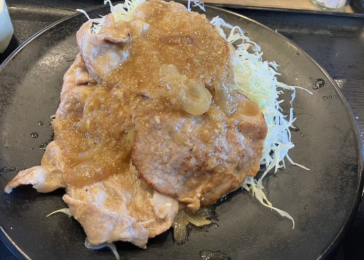 閉店相次ぐ【野郎めし】、実は「銀だこ」の定食屋！　940円「生姜焼き定食」の画像8
