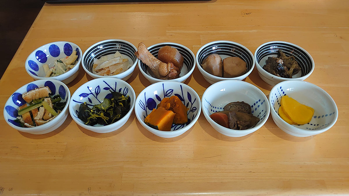 埼玉県深谷【道の駅かわもと】1200円定食は「惣菜バイキング」つき! 全10品を実食、おすすめベスト3は?の画像10